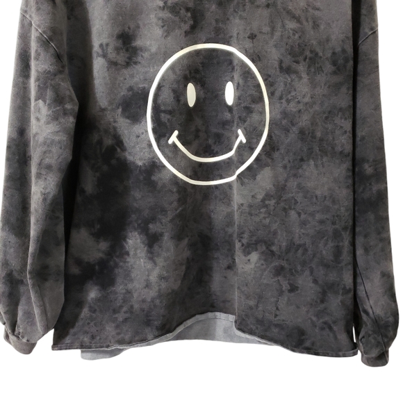 Hayden Smiley Face Print Washed Gray Long Sleeve Knit Top Sweatshirt Small - Picture 3 of 10